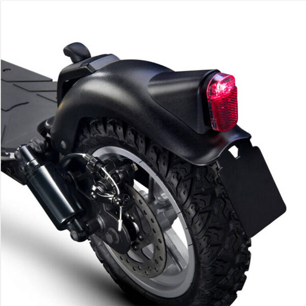 Jeep 2XE Urban Camou Advanced Safety With Turn Signals IPX5 E-Scooter, Motor Power 500 W, Max Speed 15.5 mph/25 km/h, Range 28 miles / 45 km, Foldable | MT-JEP-ES-2XE-URBAN-WTS - Image 2